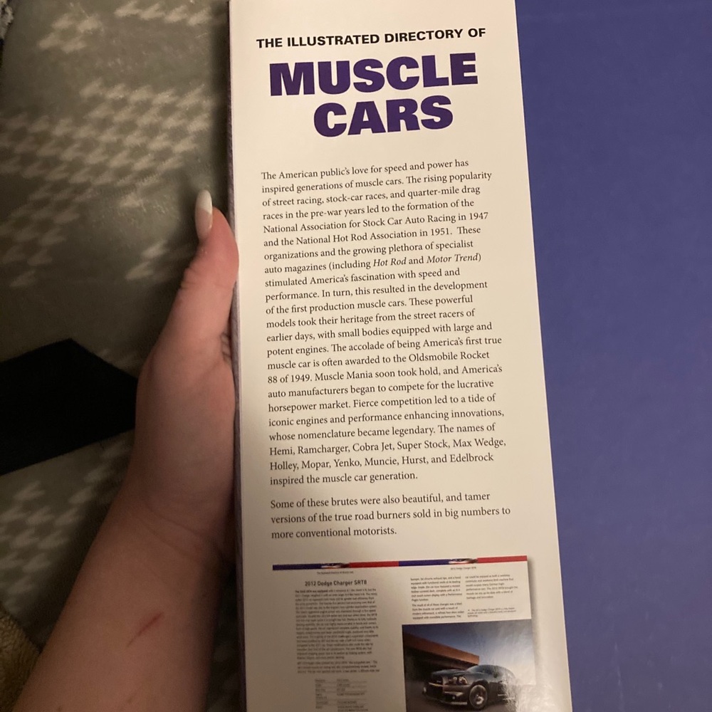 Vintage Car Book - Picture 4 of 8